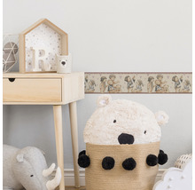 Kinderzimmer mit Bordüre, Beistelltisch und Spielzeug