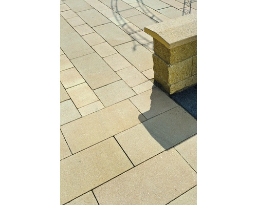 Verlegung von Betonpflastersteinen im Außenbereich