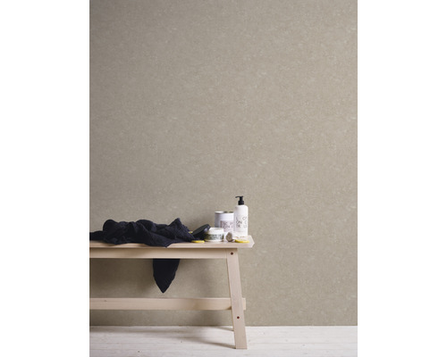 Tapete im Badezimmer mit neutralem Design
