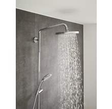 Duschsäule mit Kopfbrause und Handbrause im Badezimmer