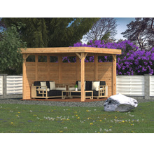 Holzpavillon mit Sitzgruppe im Garten