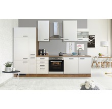 Moderne Küche mit weißen Schränken, Holz Arbeitsplatte und schwarzen Griffen