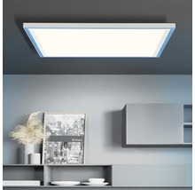Rechteckige LED Deckenleuchte im Wohnzimmer