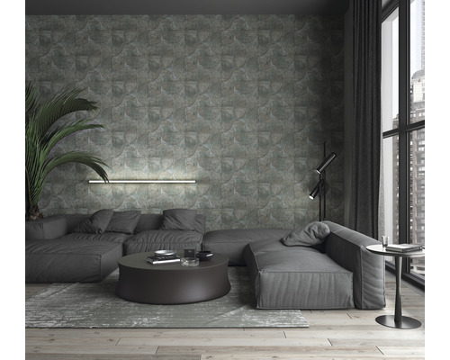 Modernes Wohnzimmer mit modularem Sofa, rundem Tisch, dekorativer Wand und großem Fenster