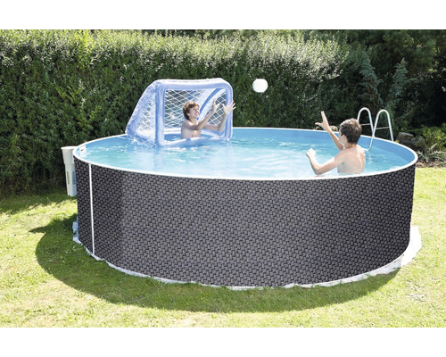 Rundes Aufstellbecken mit zwei spielenden Kindern im Garten