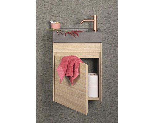 Badezimmer Waschbeckenunterschrank mit Armatur, Handtuch und Toilettenpapier