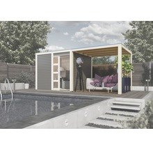 Gartenhaus neben Pool mit Terrasse und Sitzgelegenheit