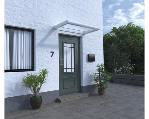 Eingangsbereich eines Hauses mit Haustür, Briefkasten und Vordach