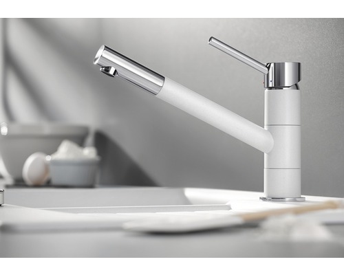 Küchenarmatur mit schwenkbarem Auslauf
