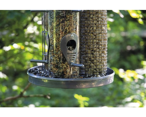 Vogelhaus mit Futtersorten