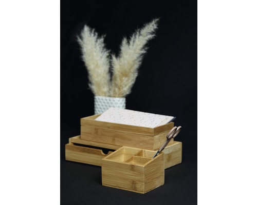 Schreibtisch-Organizer aus Bambus mit Schere und Dekorationsmaterial