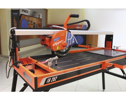 Fliesenschneidmaschine zur Bearbeitung von Fliesenmaterialien