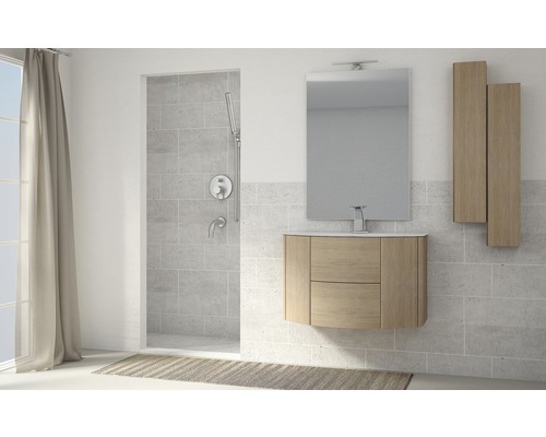 Modernes Badezimmer mit Dusche, Waschtisch, Spiegel und Badmöbel