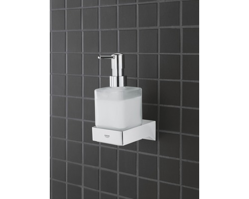 Seifenspender zur Wandmontage mit Grohe Logo