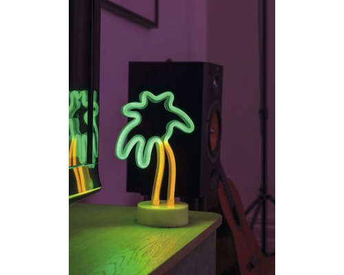 Neonlampe in Form einer Palme als Dekoration