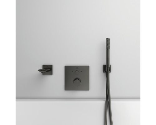 Wandmontiertes Unterputz-Duscharmaturset mit Handbrause