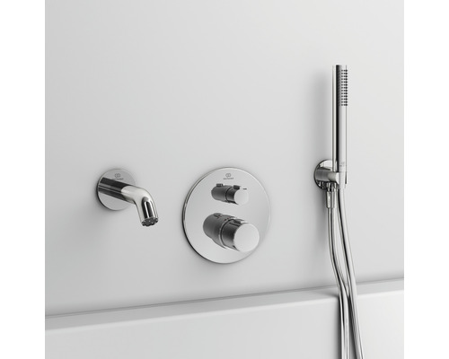 Wannenarmatur mit Handbrause und Temperaturregler zur Wandmontage