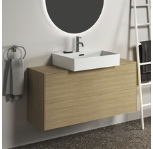 Modernes Badezimmer mit Waschtischunterschrank und Aufsatzwaschbecken