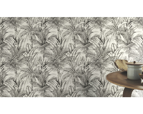 Tapete mit Palmenmuster im Raum