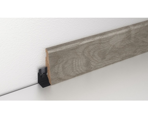 Fußleiste mit Befestigungsclip zur Wandmontage.