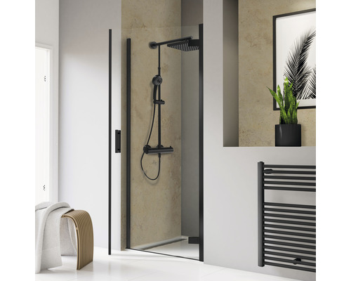 Duschtür in Nische mit Pendeltür SCHULTE TouraPlus ExpressPlus 90 cm Profil schwarz Klarglas schmutzabweisende Glasbeschichtung Türanschlag rechts Badezimmer mit Duschkabine mit schwarzem Rahmen, Duscharmatur und Handtuchwärmer