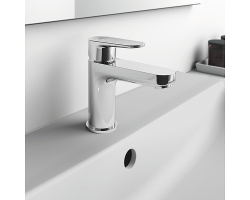 Waschtischarmatur auf einem Waschbecken