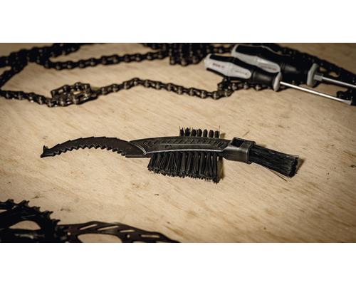 Fahrradreiniger mit Bürste und Kettenreiniger