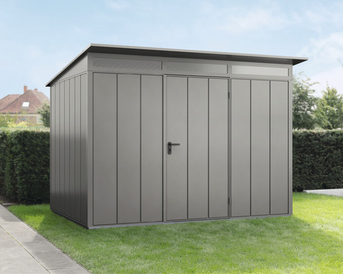 Gerätehaus Hörmann EcoStar Premiumline Elegant-P Typ 3 RAL9007 Einzeltür 312,7 x 283,4 cm grau Grauer Geräteschuppen aus Metall mit Tür auf Rasen