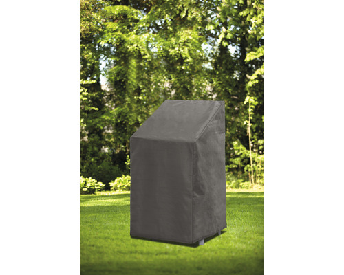 Schutzhülle für Gartenstuhl auf Rasen