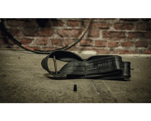 Fahrradschlauch der Größe 28 x 1.9/2.2 von BikeBros