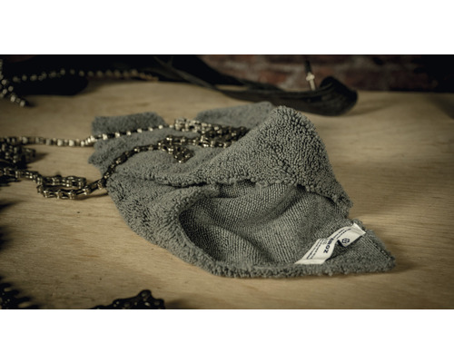 Graues Mikrofaser Reinigungstuch mit Fahrradkette