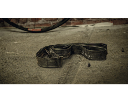 Fahrradschlauch mit Reifenventil