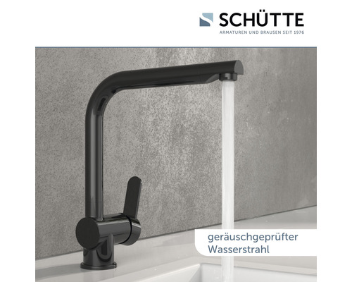 Schwarzer Küchenarmatur mit laufendem Wasserhahn