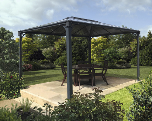 Pavillon Palram – Canopia Martinique 4300 430 x 295,5 cm anthrazit Gartenszene mit Pavillon und Sitzgruppe auf Rasenfläche