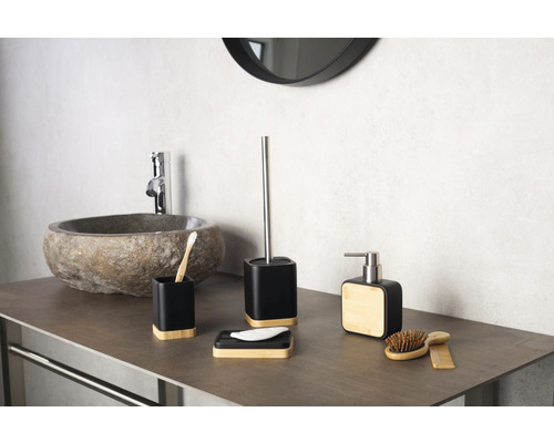 Badezimmer-Set mit Seifenspender, Seifenschale, Becher und WC-Garnitur aus Bambus und Kunststoff