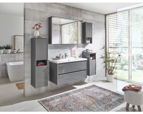 Modernes Badezimmer mit grauem Waschtisch, Spiegelschrank und Hochhängeschränken.