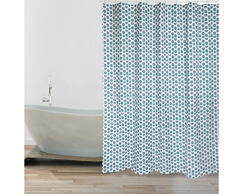 Badezimmer Szene mit Badewanne und Duschvorhang mit Punktmuster