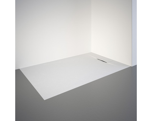 Bodengleiche Dusche mit Ablauf in einer Ecke des Raumes