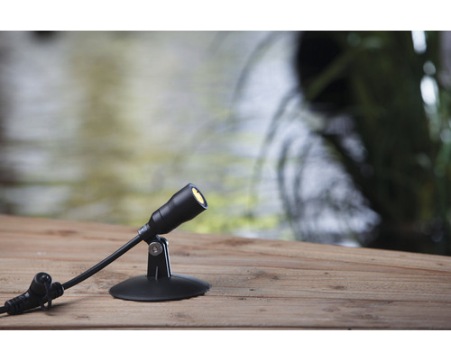 Gartenstrahler zur Beleuchtung im Außenbereich