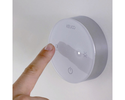 Keuco Lichtschalter mit Finger, zur Bedienung des Lichts