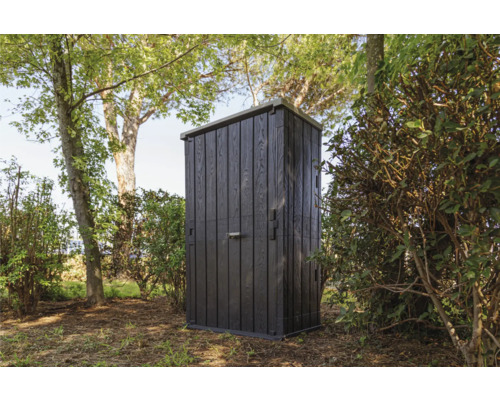 Schuppen aus Holz im Garten