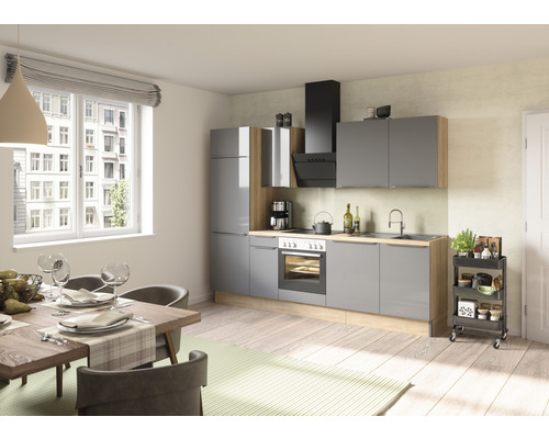 Helle Küche mit Esstisch und grauen Küchenschränken