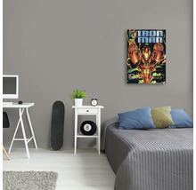 Wohnzimmer mit Schreibtisch und an der Wand ein Iron Man Comic als Wandbild