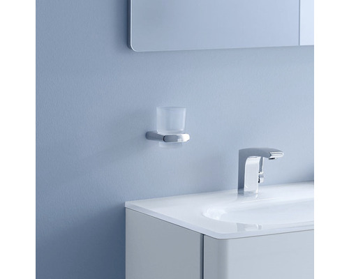 Wandmontierter Zahnputzbecherhalter aus Metall mit Glas