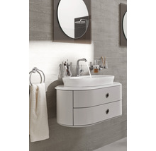 Modernes Badezimmer mit Waschtischunterschrank, Aufsatzwaschbecken, Armatur, Handtuchhalter und Spiegel