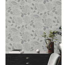 Tapete mit Blumenmuster auf einer Wand