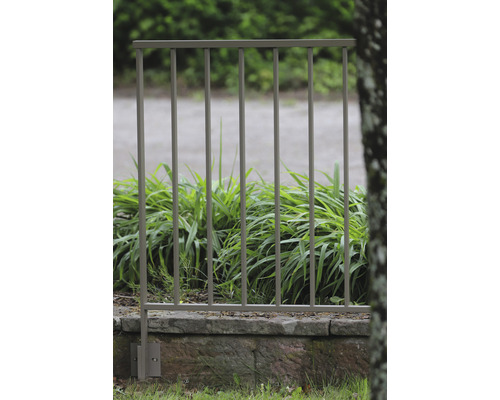 Metallzaun zur Garteneinfassung