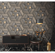 Wohnzimmer mit dreidimensionaler Wandverkleidung, Sideboard, Sessel und Stehlampe