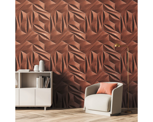 Wohnzimmer mit dreidimensionaler Wandpaneele, Sessel und Bücherregal