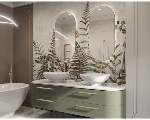 Helles Badezimmer mit Doppelwaschtisch, Spiegeln und floraler Tapete für eine freundliche Atmosphäre.